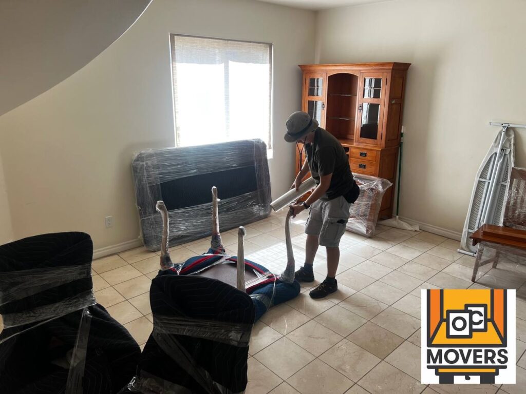 Reliable moving company in Newport Beach handling a residential move