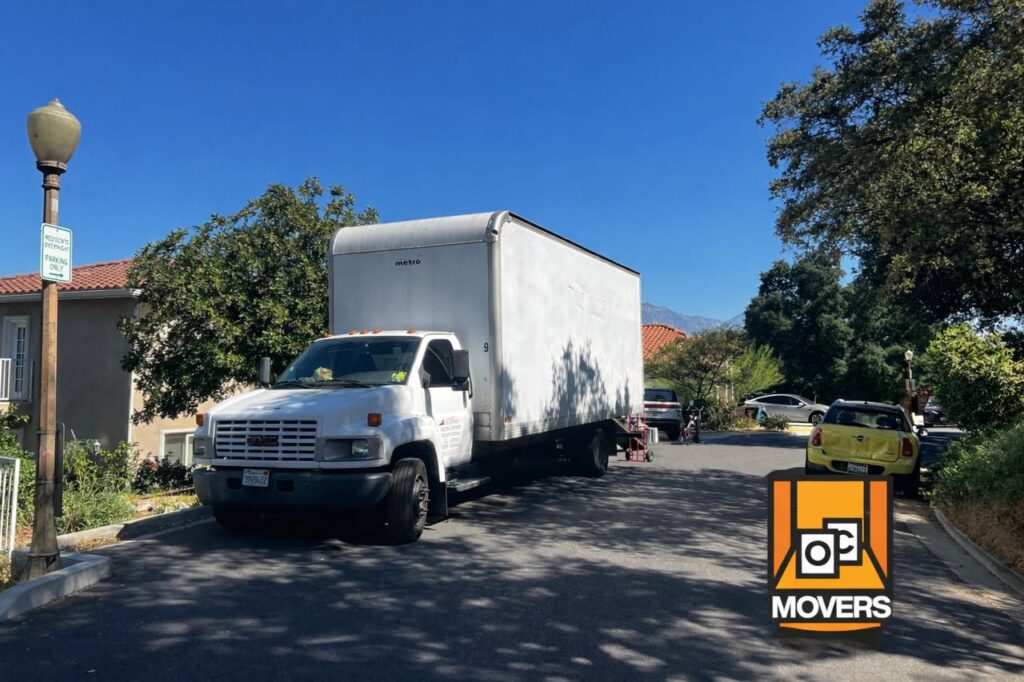 Cheap movers with truck helping with an affordable move in Santa Ana