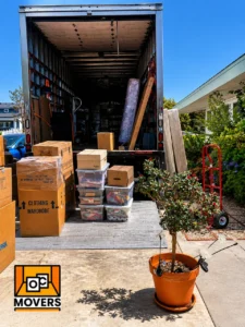 Certified movers helping plan moving costs in Huntington Beach